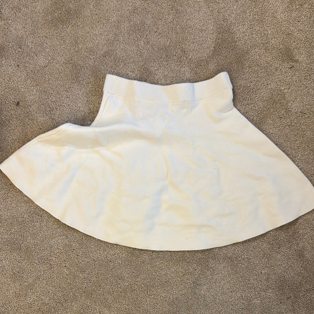H&M Elegant Cream Knit Skirt
